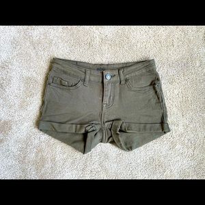 BDG UO Midrise Alexa 5 Pocket Shortie Shorts